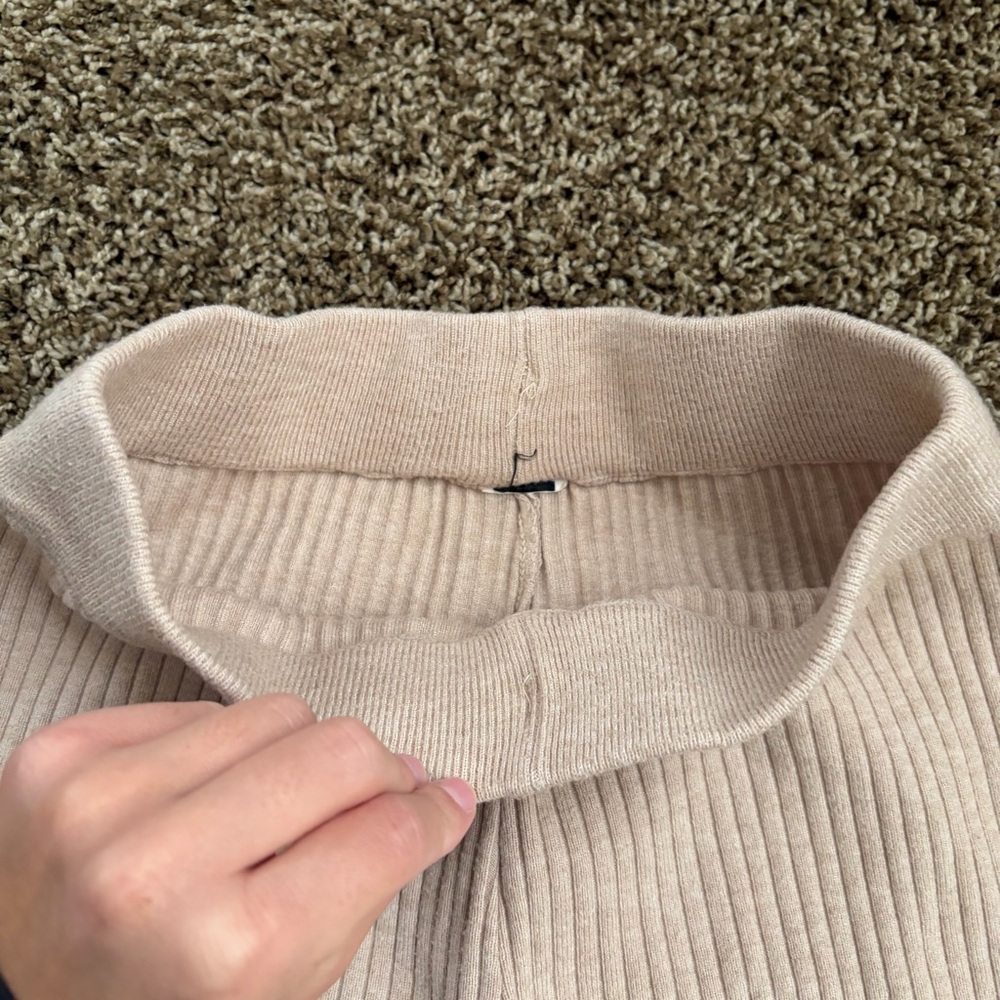 Cream Ribbed Knit Pants - Picture 2 of 3